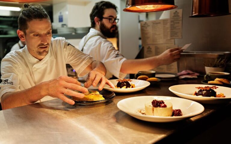 Open kitchen 768x480