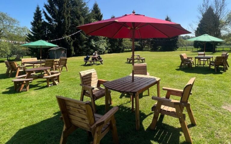 pub garden 768x480